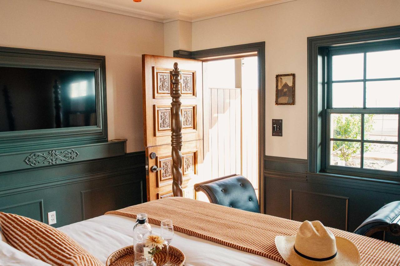 El Caminante Bar & Bungalows Дейна Пойнт Екстериор снимка