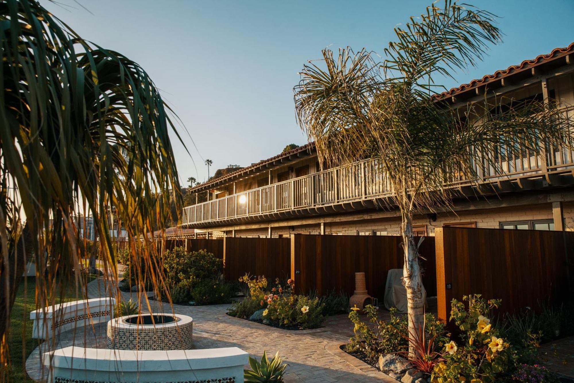 El Caminante Bar & Bungalows Дейна Пойнт Екстериор снимка